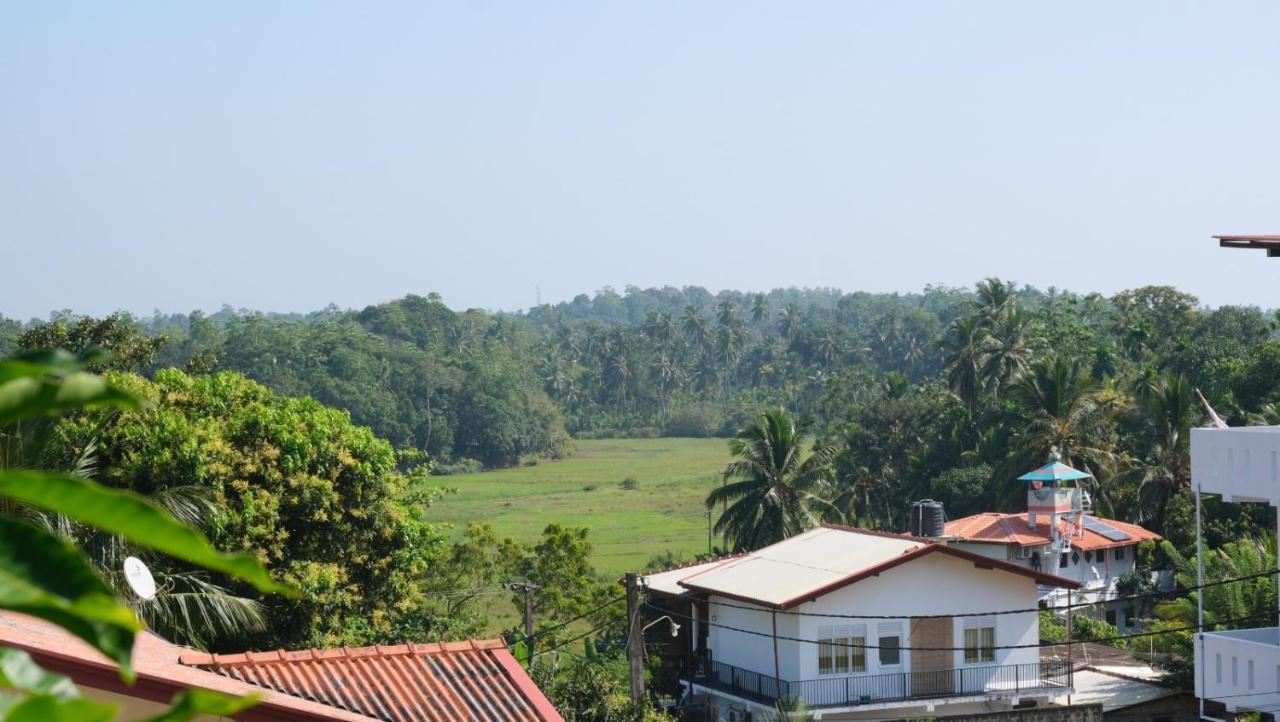 Villa Hilltop By Yehansa With Unlimited Fiber Wifi Hikkaduwa Exterior photo