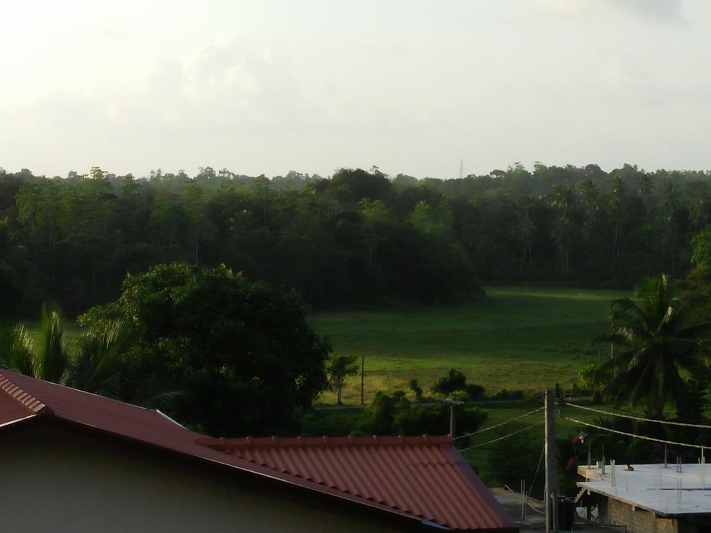 Villa Hilltop By Yehansa With Unlimited Fiber Wifi Hikkaduwa Exterior photo